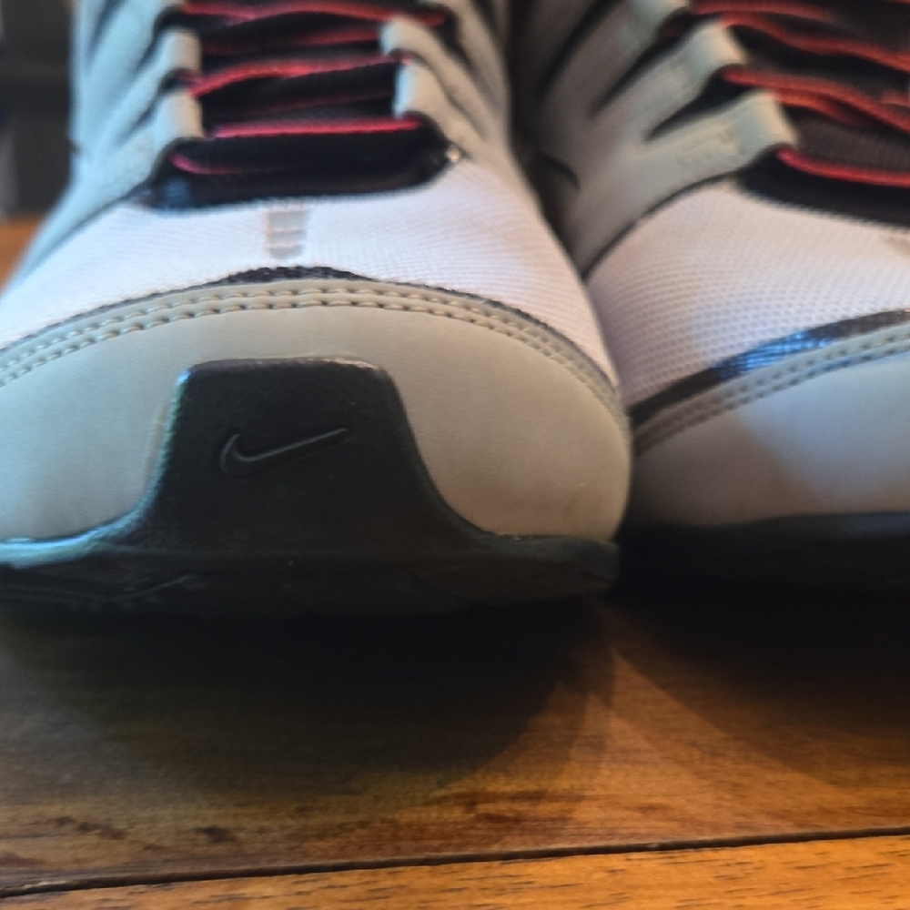Nike Women's Gray and Pink Shox Athletic Sneakers - Picture 16 of 16